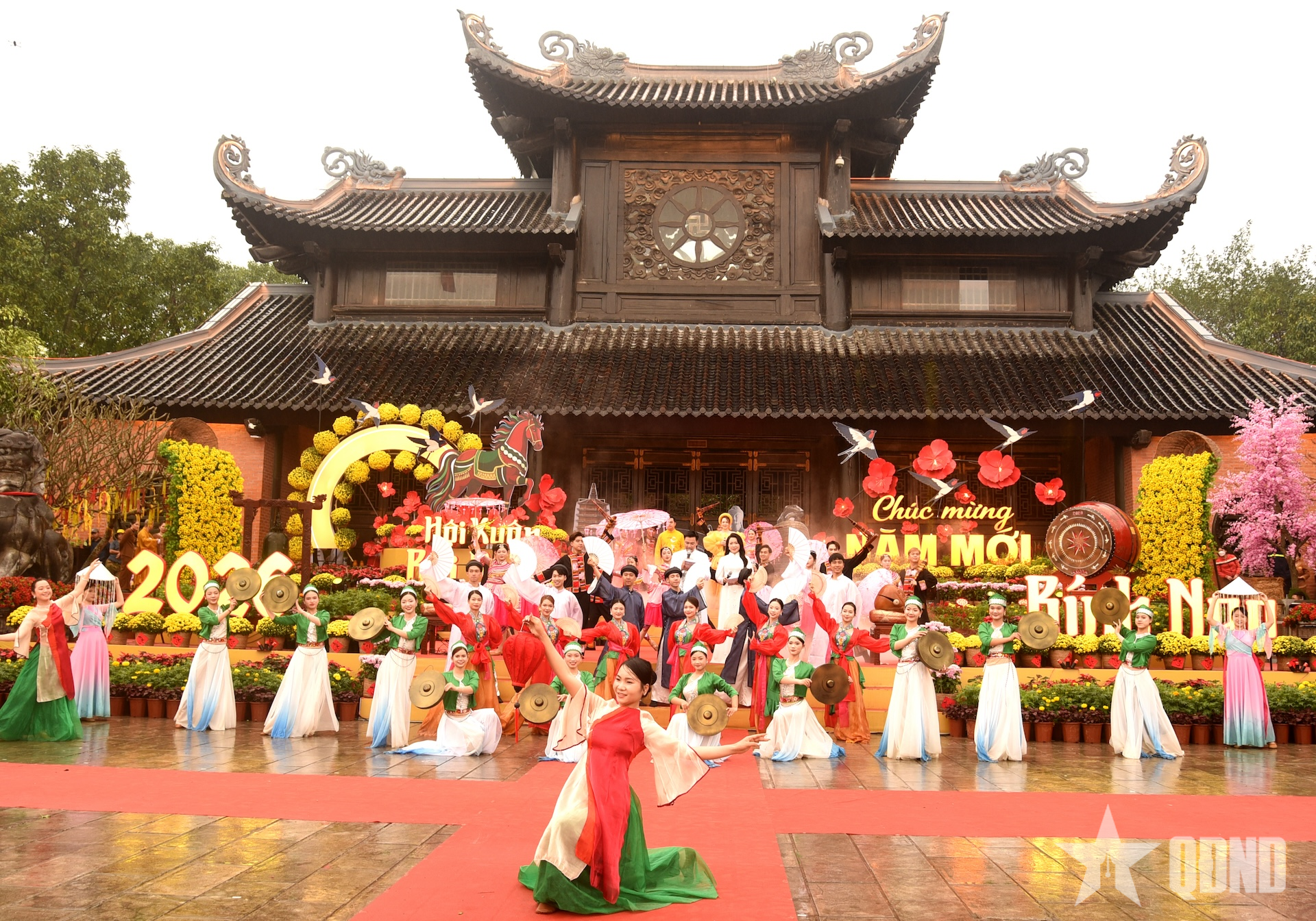 Du lịch Ninh Bình bội thu năm mới